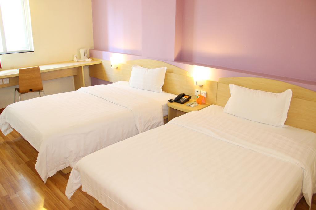 7Days Inn Guangzhou Gangding Longkou XI Road Γκουανγκζού Εξωτερικό φωτογραφία