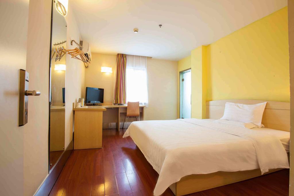 7Days Inn Guangzhou Gangding Longkou XI Road Γκουανγκζού Δωμάτιο φωτογραφία