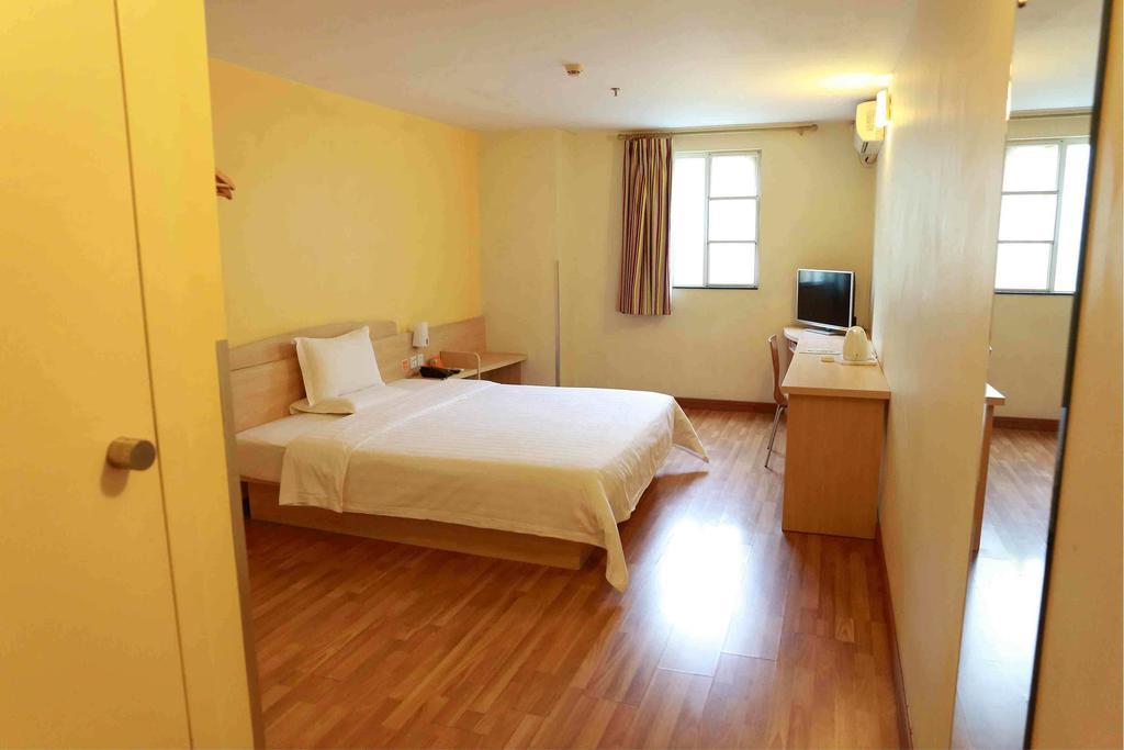 7Days Inn Guangzhou Gangding Longkou XI Road Γκουανγκζού Δωμάτιο φωτογραφία