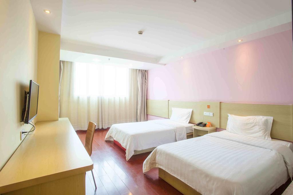 7Days Inn Guangzhou Gangding Longkou XI Road Γκουανγκζού Δωμάτιο φωτογραφία