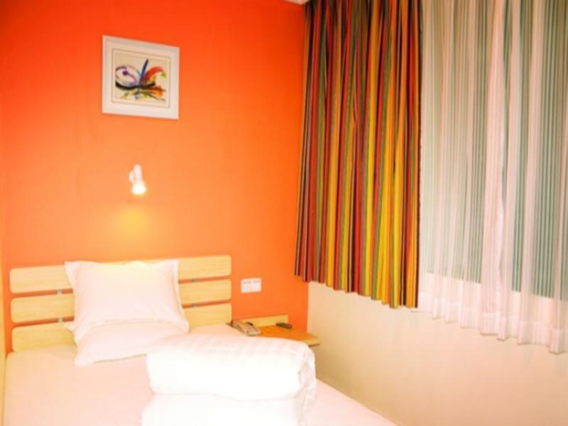 7Days Inn Guangzhou Gangding Longkou XI Road Γκουανγκζού Εξωτερικό φωτογραφία